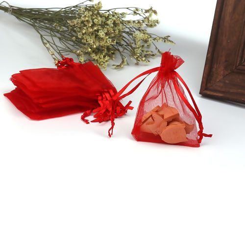 結婚祝い ギフト オーガンジー袋 巾着袋 アクセサリーバック ラッピング  描画可能 長方形 赤 （使用可能なスペース: 7x7cm ) 9cm x 7cm、 50 個 の画像