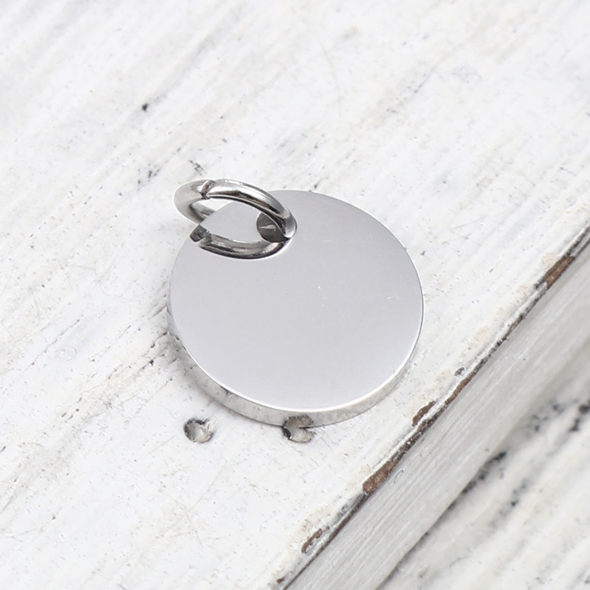 Picture of 304 Stainless Steel Blank Stamping Tags Charms Round Silver Tone One-sided Polishing 13mm x 10mm, 1 Piece