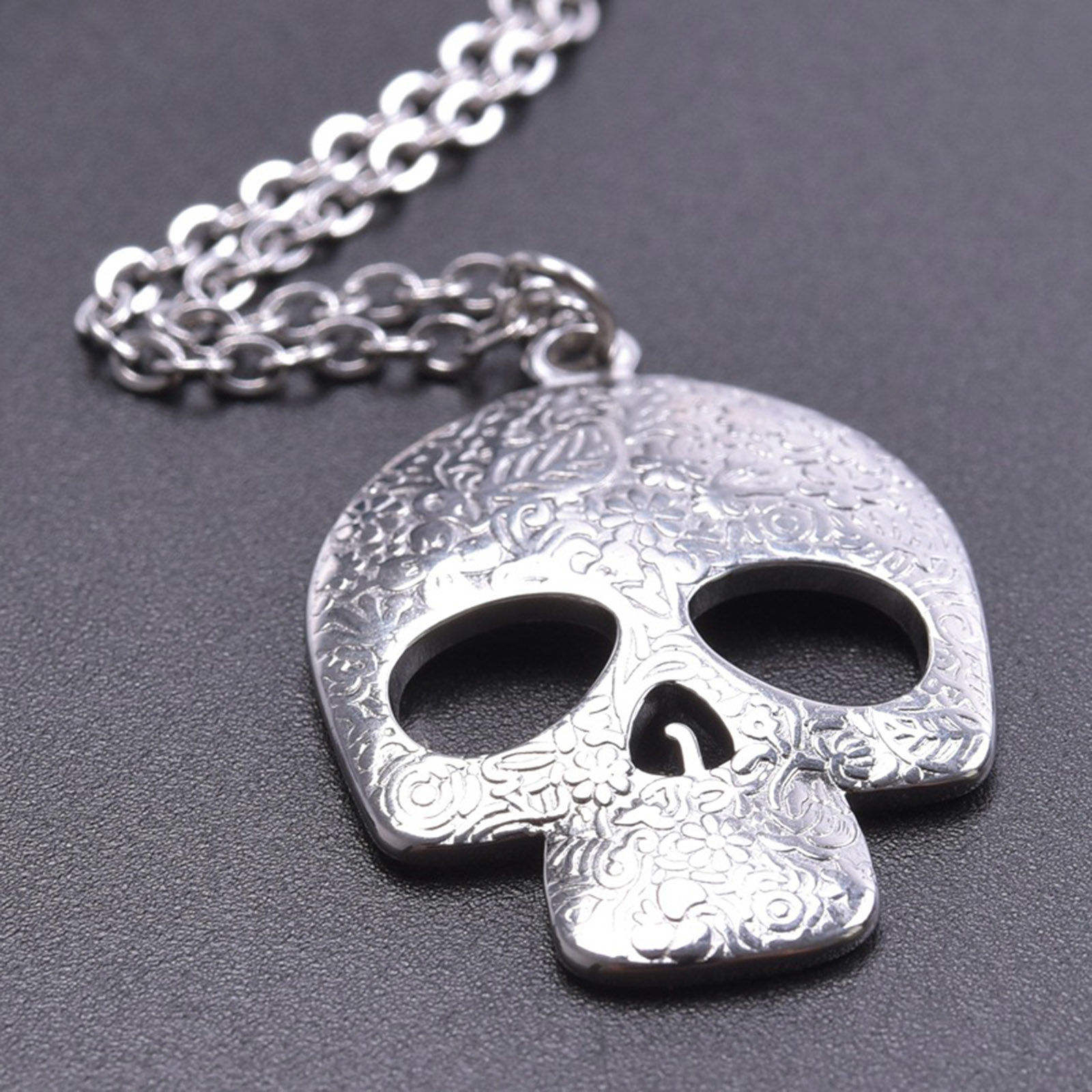 Picture of Stainless Steel Halloween Link Cable Chain Necklace Silver Tone Skull Carved Pattern Hollow 50cm(19 5/8") long, 1 Piece