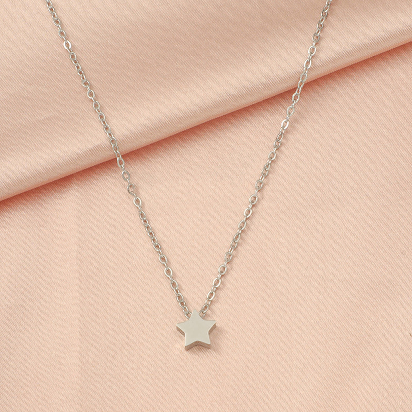 Picture of Eco-friendly 304 Stainless Steel Galaxy Link Cable Chain Necklace Silver Tone Star 45cm(17 6/8") long, 1 Piece