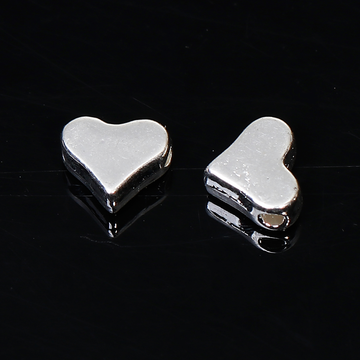 Picture of Zinc Based Alloy Beads Heart Silver Plated About 7mm x 6mm, Hole: Approx 1.4mm, 20 PCs