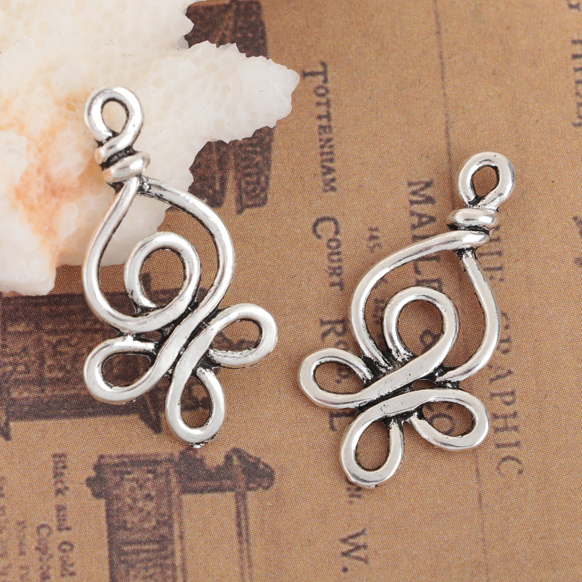 Picture of Zinc Based Alloy Charms Celtic Knot Antique Silver 28mm(1 1/8") x 15mm( 5/8"), 20 PCs