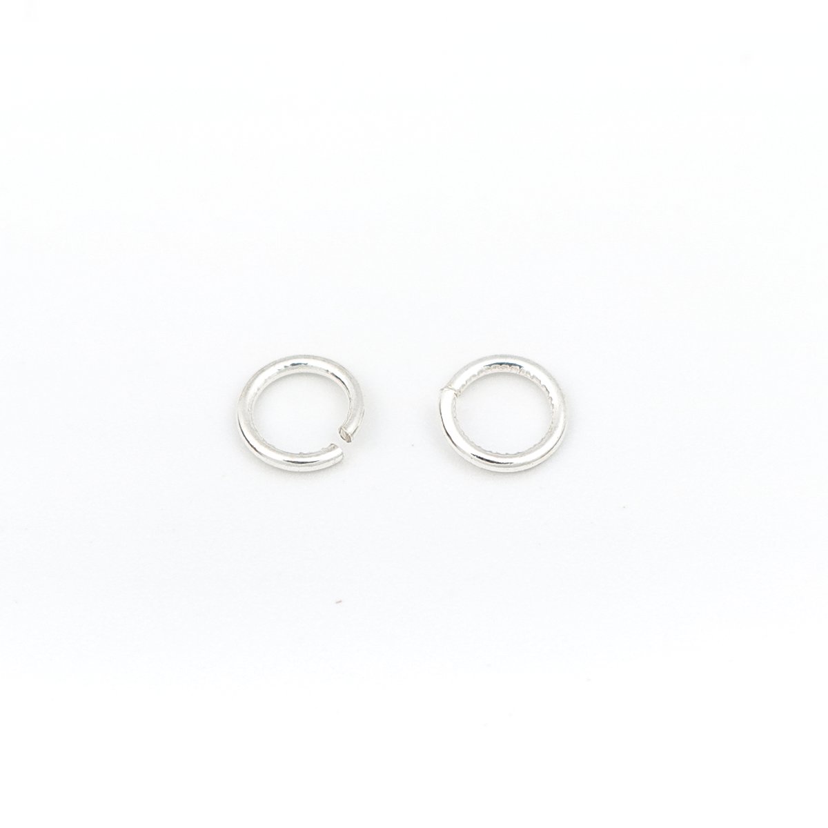 Picture of 0.7mm Sterling Silver Open Jump Rings Findings Round Silver 4mm Dia., 1 Gram (Approx 24-25 PCs)