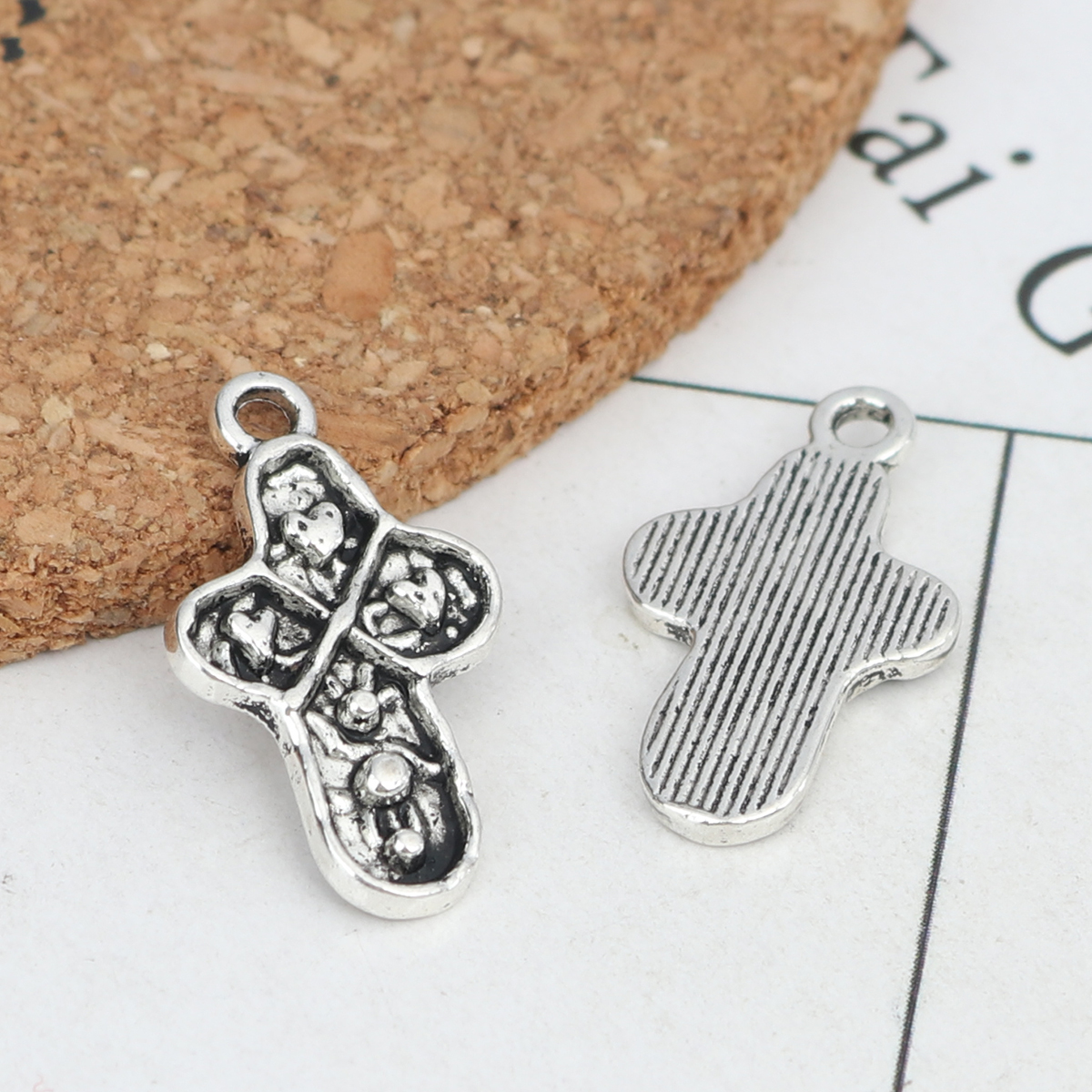 Picture of Zinc Based Alloy Charms Cross Antique Silver Heart 21mm x 12mm, 100 PCs