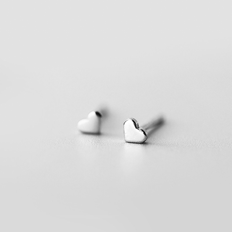 Picture of Sterling Silver Ear Post Stud Earrings Silver Heart Post/ Wire Size: (21 gauge), 1 Pair