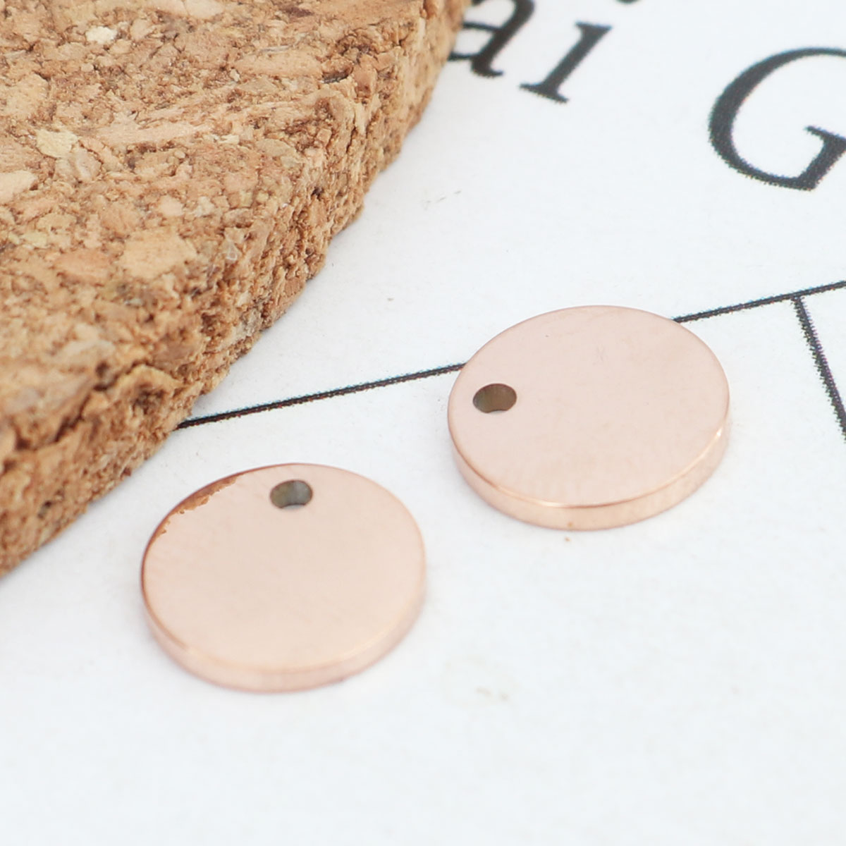 Picture of Stainless Steel Blank Stamping Tags Charms Round Rose Gold One-sided Polishing 8mm Dia., 5 PCs