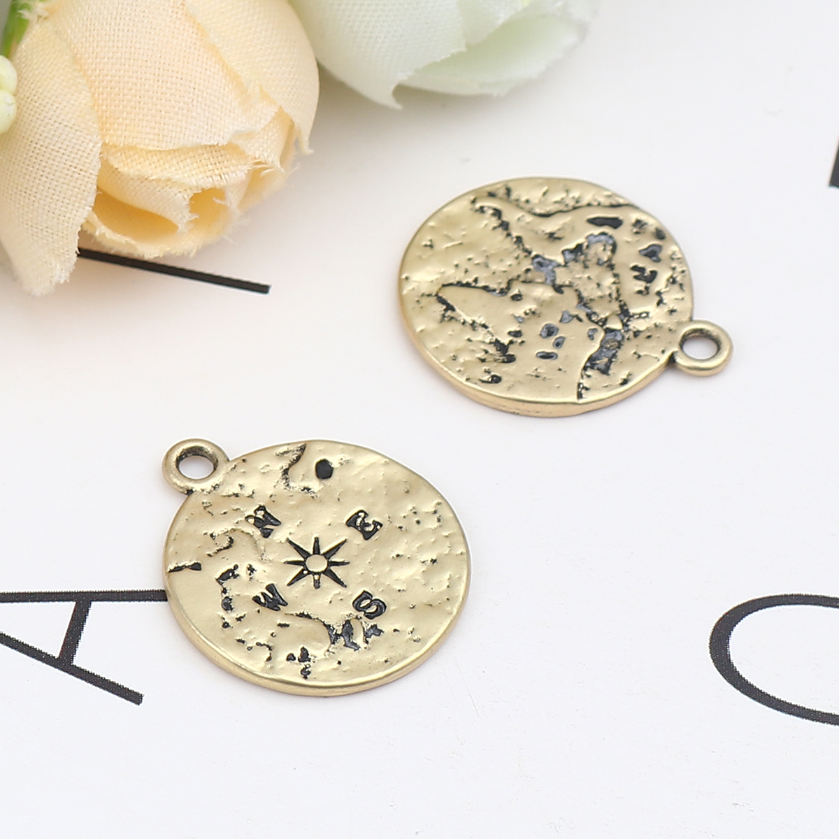 Picture of Zinc Based Alloy Travel Charms Round Gold Tone Antique Gold 21mm x 18mm, 10 PCs