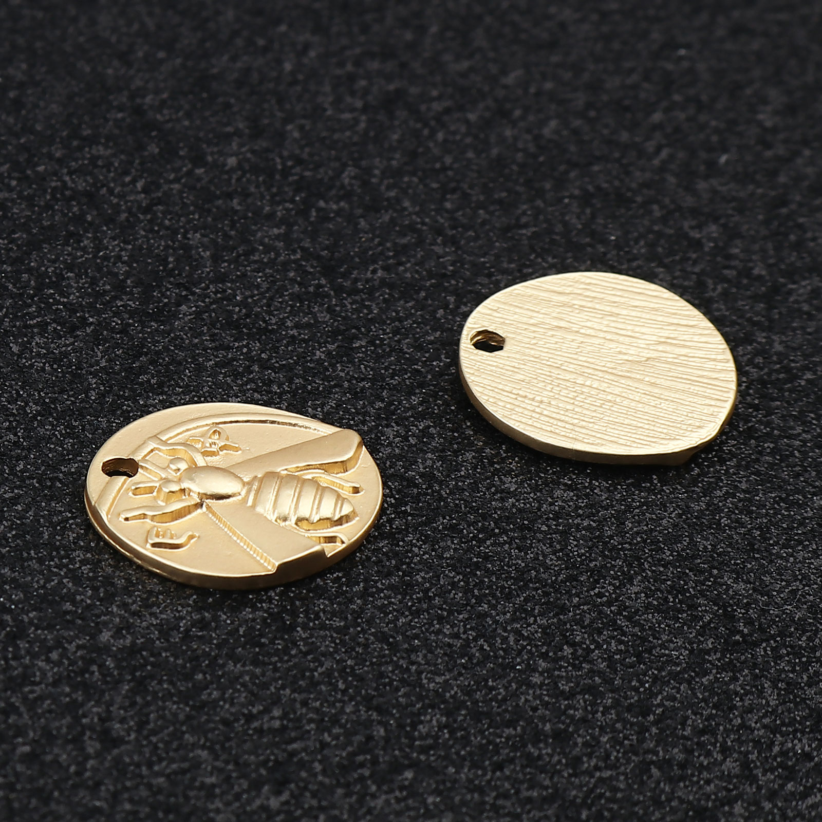 Picture of Zinc Based Alloy Insect Charms Round Matt Gold Bee 20mm x 19mm, 5 PCs