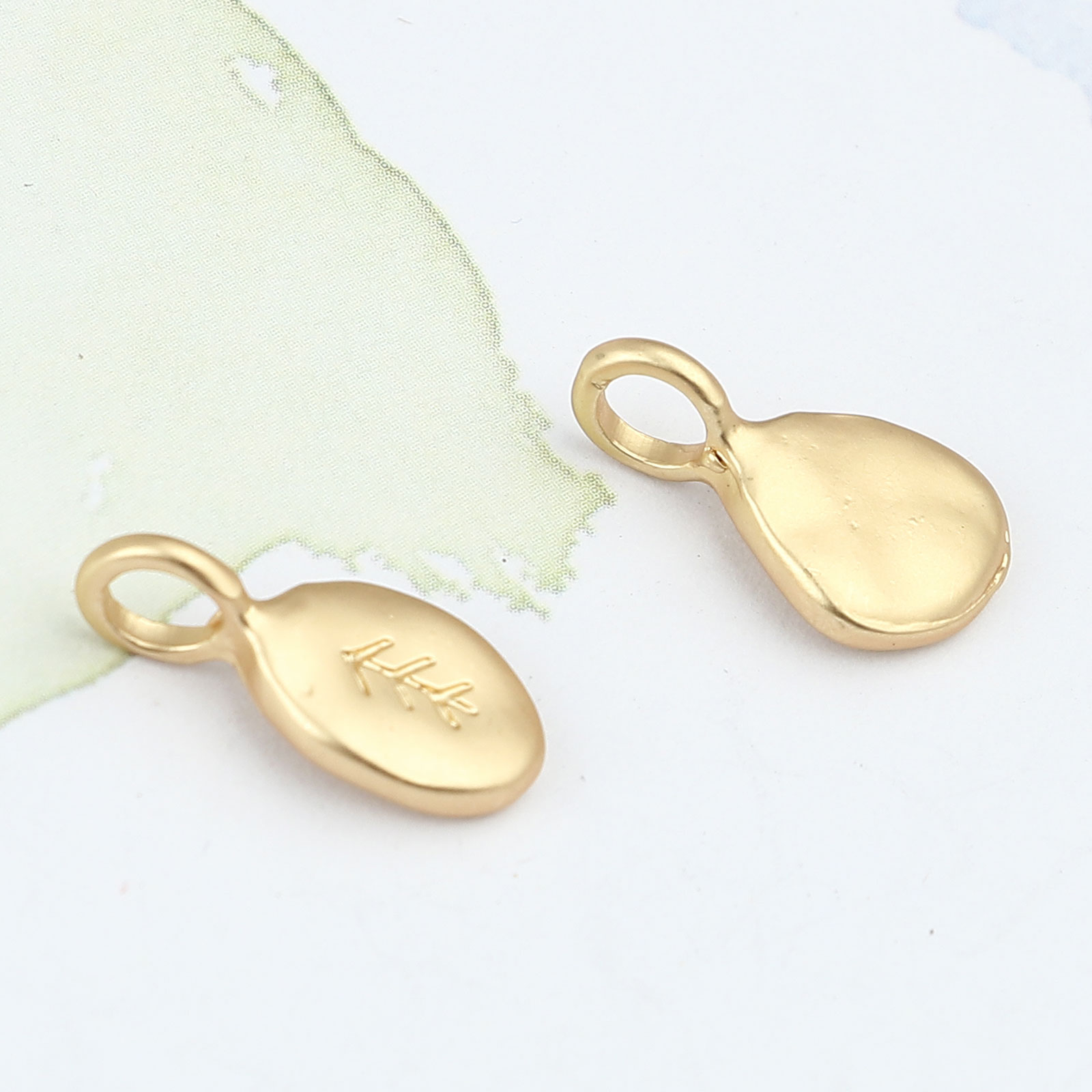 Picture of Zinc Based Alloy Charms Oval Matt Gold Leaf 17mm x 8mm, 10 PCs