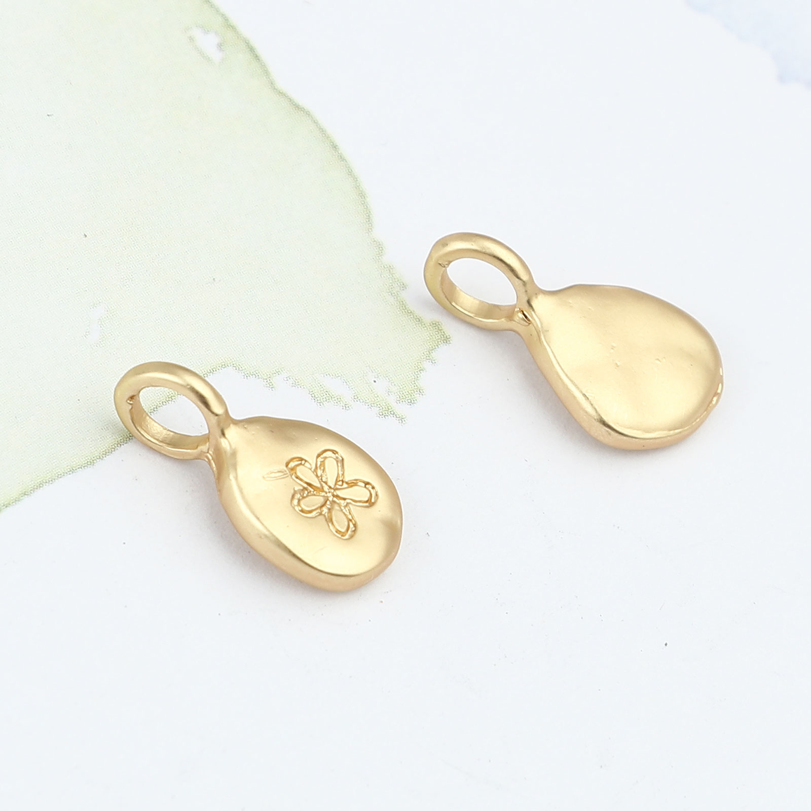 Picture of Zinc Based Alloy Charms Oval Matt Gold Flower 17mm x 9mm, 10 PCs