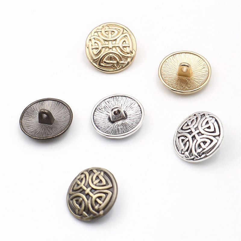 Picture of Zinc Based Alloy Metal Sewing Shank Buttons Round Antique Silver Knot Carved 17mm( 5/8") Dia, 30 PCs