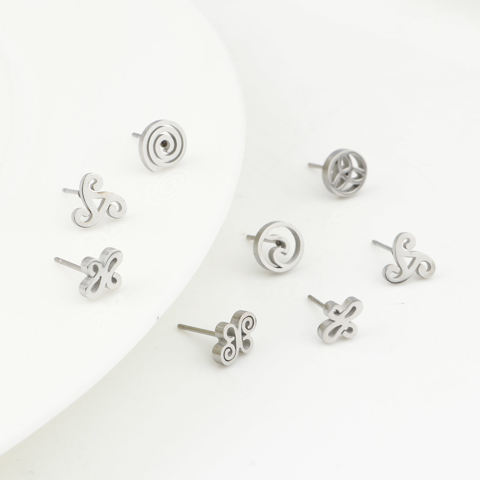 Bild von Edelstahl Ohrring Ohrstecker Silberfarbe Schmetterling Keltisch Knoten Hohl 6 Paare
