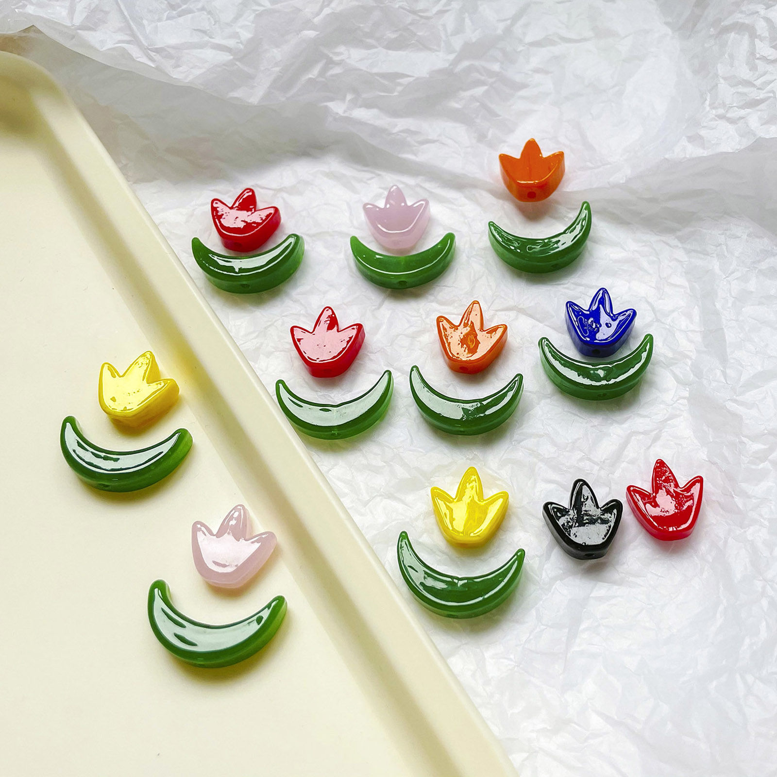 Picture of Lampwork Glass Flora Collection Beads Tulip Flower Multicolor About 16mm x 16mm, Hole: Approx 1.6mm, 2 PCs