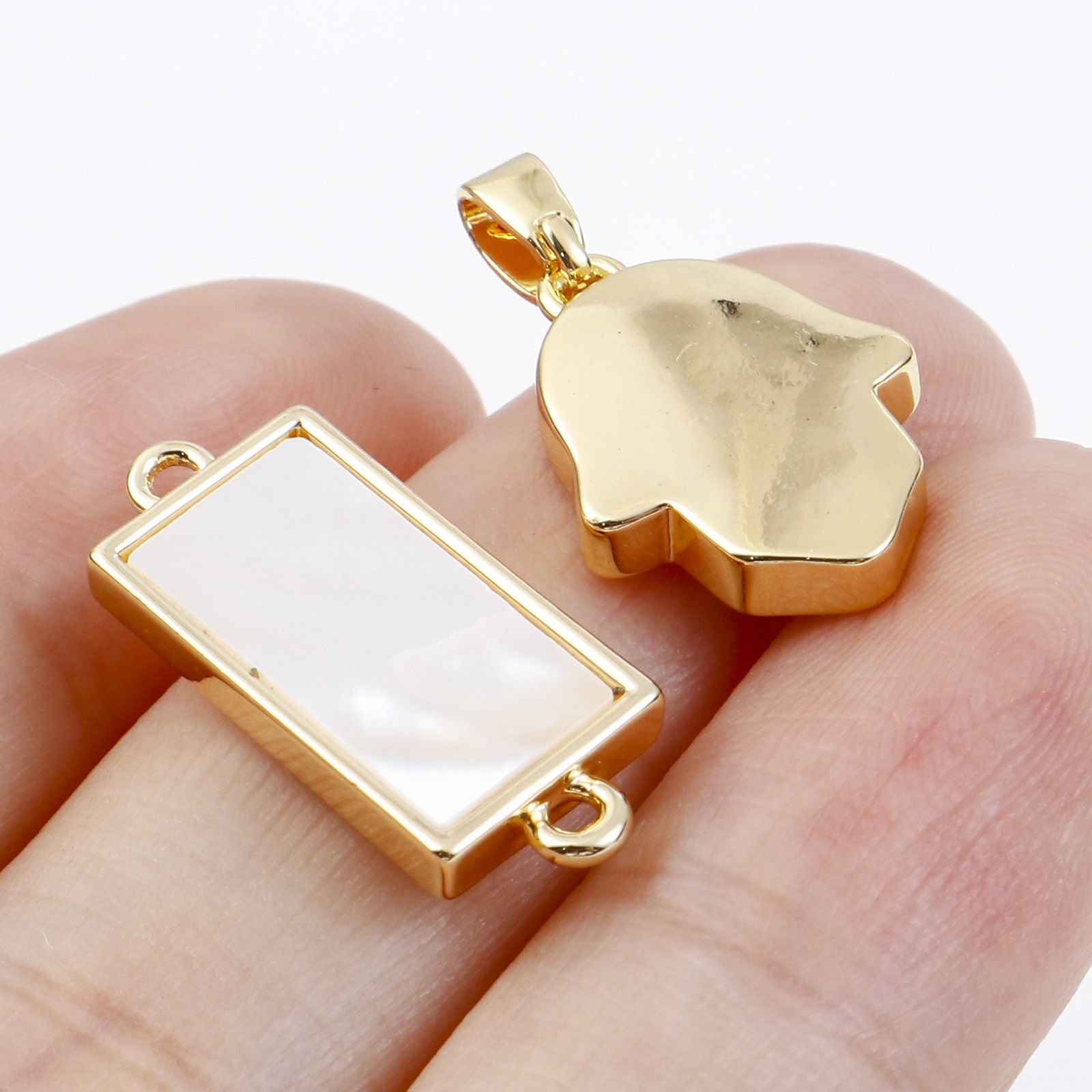 Picture of Shell & Copper Geometry Series Charms Gold Plated White 1 Piece