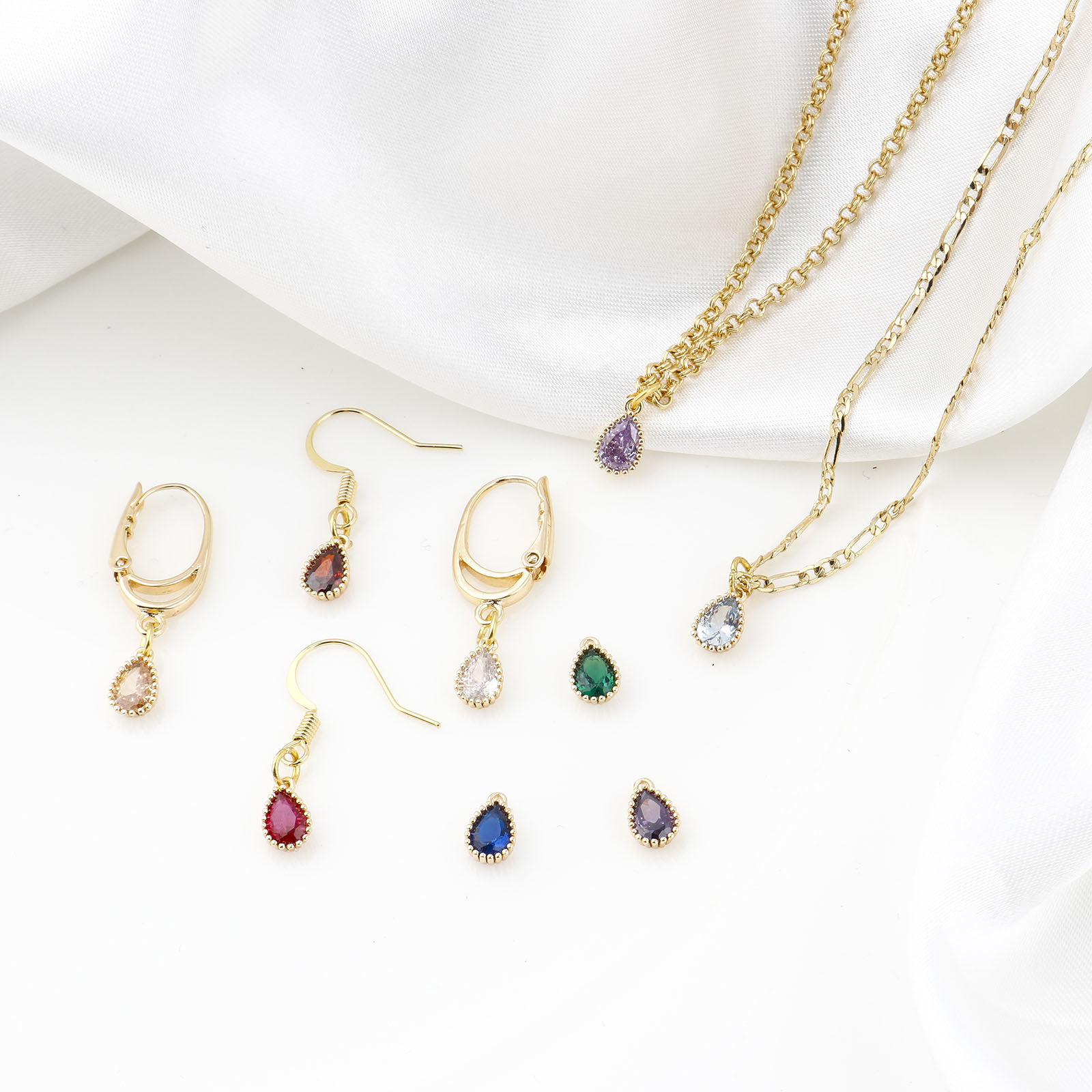 Immagine di Rame Pietre Nascita Charms Goccia Oro riempito Multicolore Cubic Zirconiae 8mm x 5mm, 2 Pz