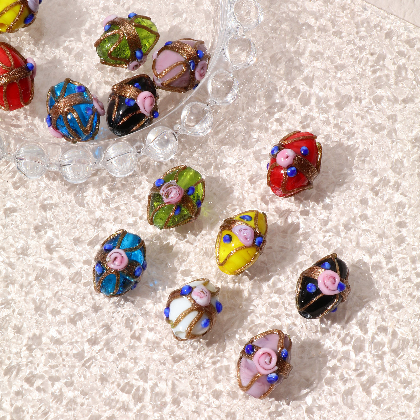 ランプワークガラス ビーズ 楕円形 多色 花パターン 約 17mm x 13mm、 穴：約 1.8mm、 5 個 の画像