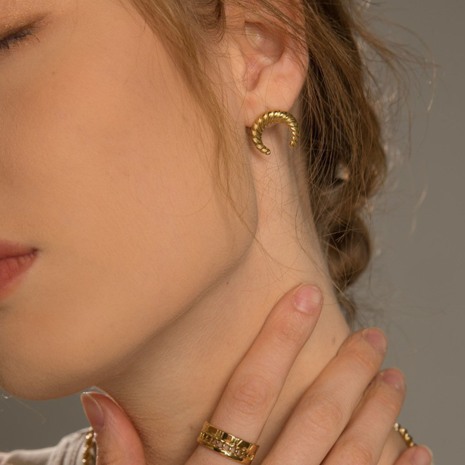 Immagine di Ecologico Retrò Elegante 14k Vero Oro Placcato 304 Acciaio Inossidabile orecchino cerchio Per Donne 1 Paio