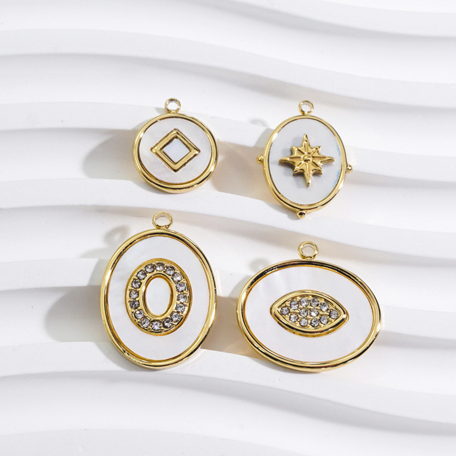 Picture of 304 Stainless Steel & Shell Charms Gold Plated Clear Rhinestone