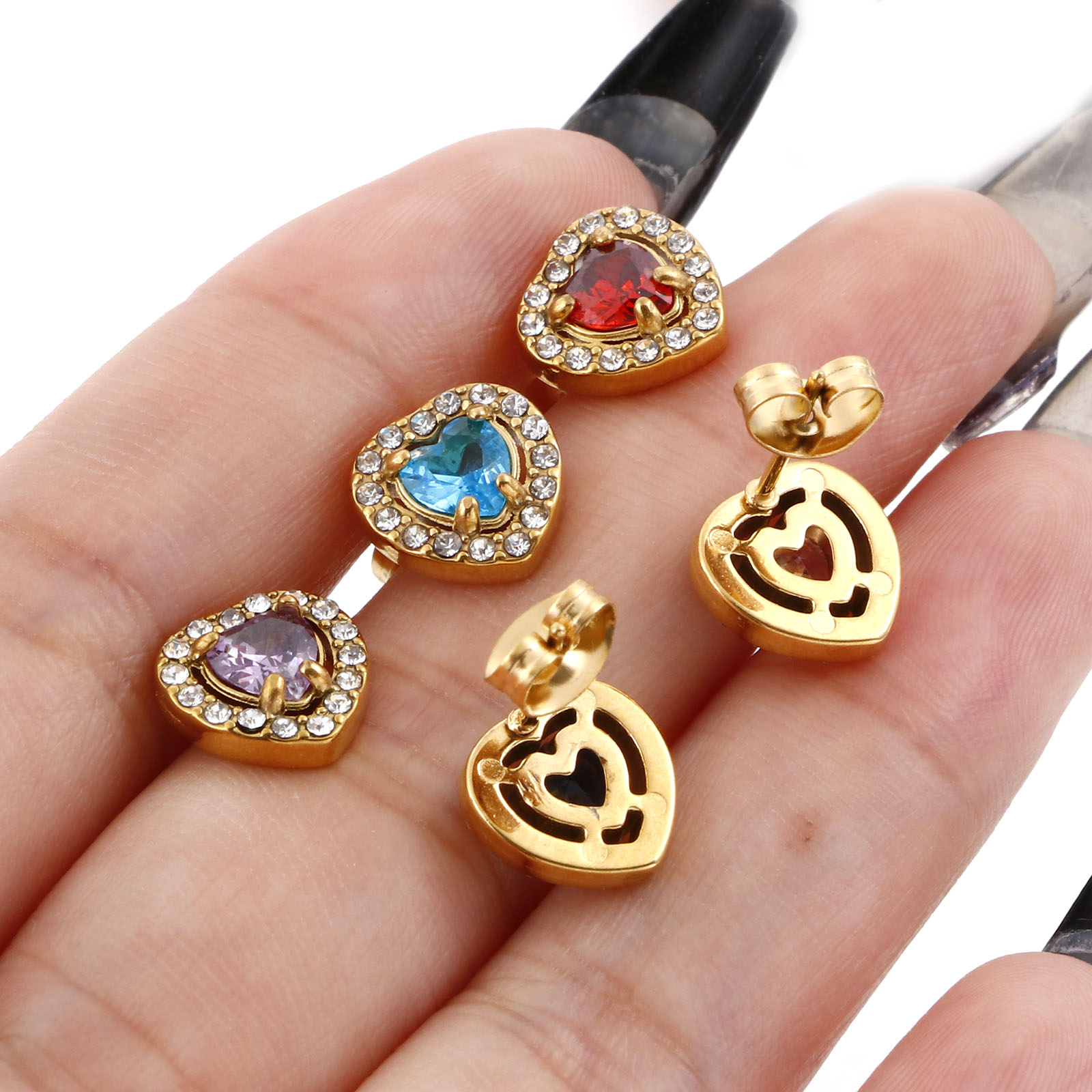Bild von 304 Edelstahl Monatsstein Ohrring Ohrstecker Vergoldet Herz Micro Pave 10mm x 10mm, Drahtstärke: (20 gauge), 1 Paar