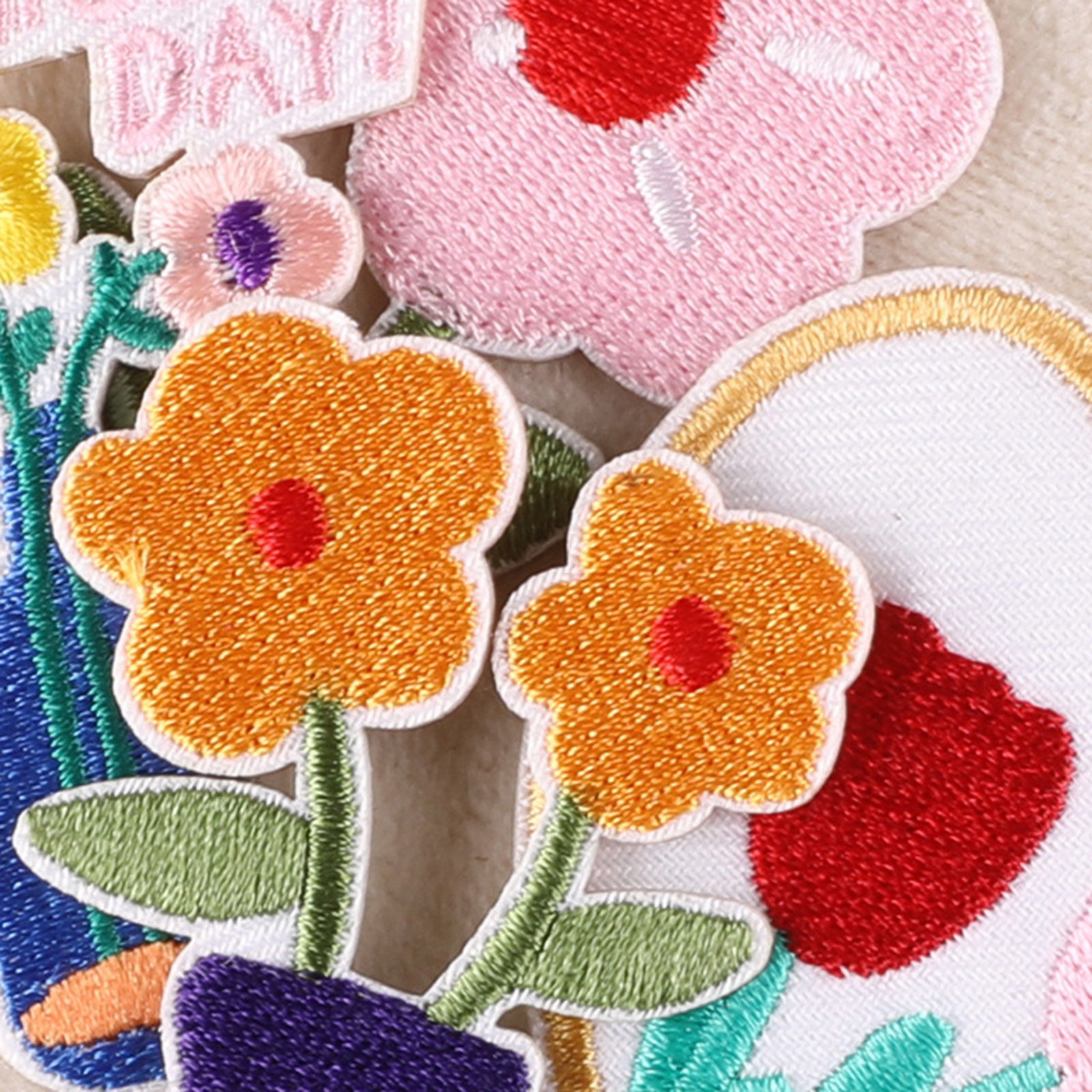 Bild von Terylen Stickerei Selbstklebende Aufnäher Applikationen DIY Scrapbooking Handwerk Bunt Blumen 1 Stück