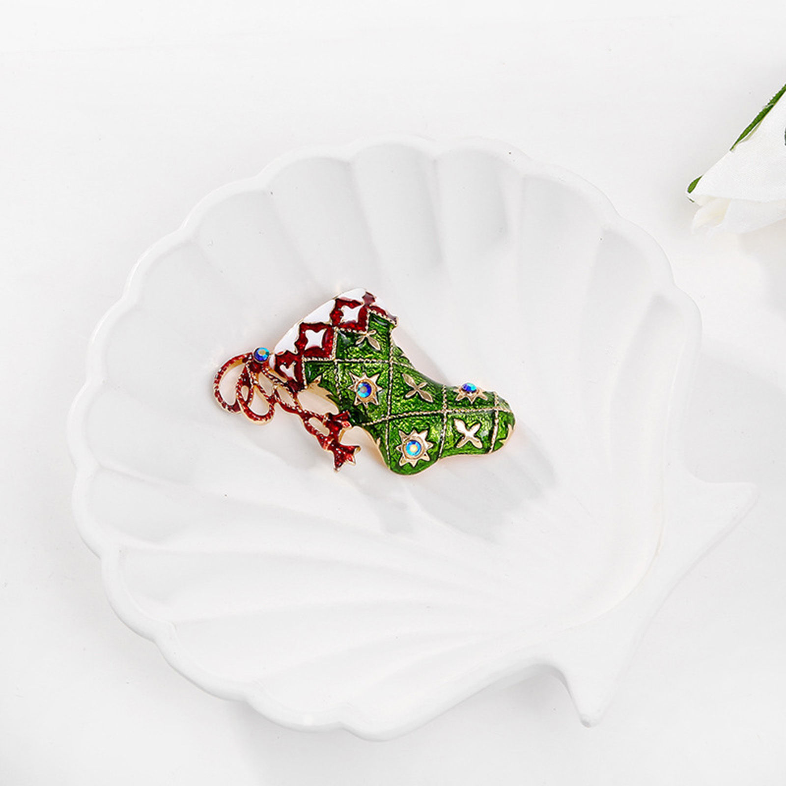 Picture of Retro Pin Brooches Christmas Stocking Rhombus Gold Plated Green Enamel 4.2cm x 4cm, 1 Piece