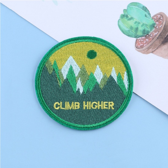 Picture of Polyester Iron On Patches Appliques (With Glue Back) Craft Green Badge Mountain 7.9cm Dia., 1 Piece