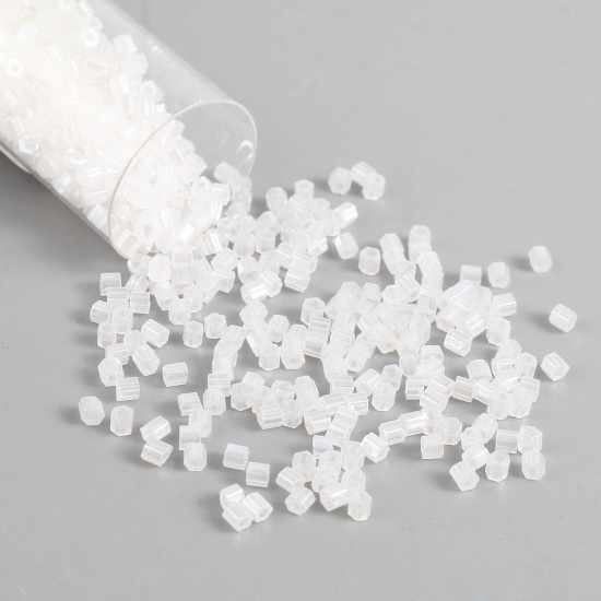 Immagine di Seme Vetro Seme Perline Esagono Bianco Circa 2mmx 2mm, Foro: Circa 0.6mm, 1 Bottiglia