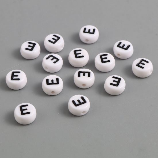 Picture of Acrylic Beads Flat Round Black & White Initial Alphabet/ Capital Letter Pattern Message " E " About 7mm Dia., Hole: Approx 1.4mm, 500 PCs