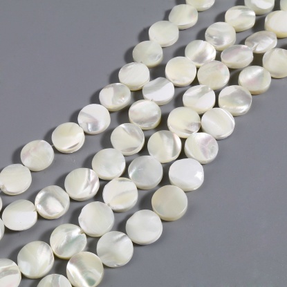 Image de Perles en Coquille Plat-Rond Crème 6mm Dia, Taille de Trou: 0.8mm, 40cm - 39.5cm long, 1 Enfilade （Env. 65 Pcs/Enfilade)
