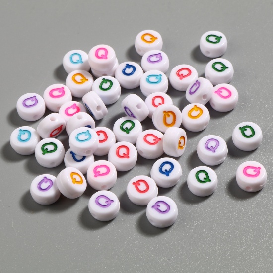 Picture of Acrylic Beads Flat Round At Random Color Initial Alphabet/ Capital Letter Pattern Message " Q " About 7mm Dia., Hole: Approx 1.4mm, 500 PCs