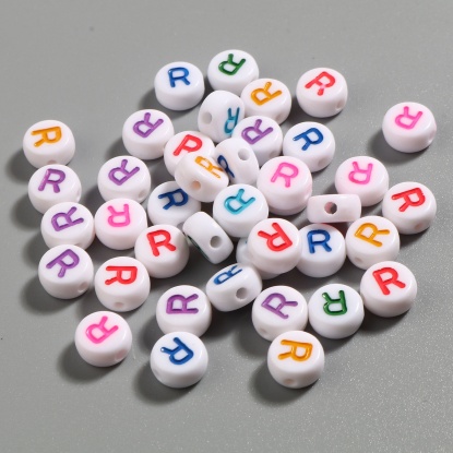 Picture of Acrylic Beads Flat Round At Random Color Initial Alphabet/ Capital Letter Pattern Message " R " About 7mm Dia., Hole: Approx 1.4mm, 500 PCs