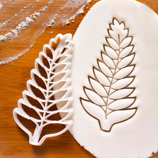 Picture of Plastic Fondant Cake Sugarcraft Clay Mold White Leaf 10.6cm x 5.6cm, 1 Piece