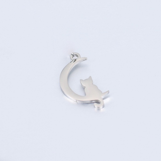 304 Stainless Steel Pet Silhouette Charms Silver Tone Half Moon Cat Polished 16mm x 10.5mm, 1 Piece の画像