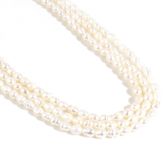 Immagine di Natural Pearl Baroque Beads Oval White About 5x4mm - 4x3mm, Hole: Approx 0.5mm, 35.5cm(14") long, 1 Strand (Approx 72 PCs/Strand)