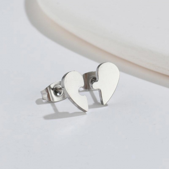 Bild von Titan Edelstahl Ins Stil Asymmetrische Ohrringe Silberfarbe Herz Puzzle 10mm x 5mm, Drahtstärke: (18 gauge), 2 Paare