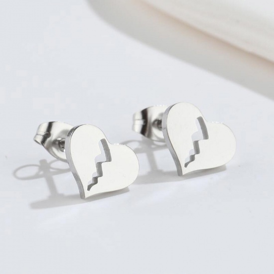 Bild von Titan Edelstahl Ins Stil Ohrring Ohrstecker Silberfarbe Herz Hohl 10mm x 8mm, Drahtstärke: (18 gauge), 2 Paare