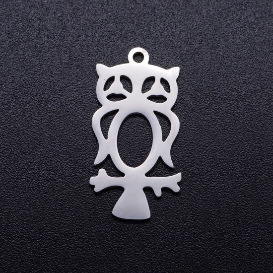 Stainless Steel Halloween Charms Silver Tone Owl Animal Geometric Hollow 23mm x 12mm, 5 PCs の画像