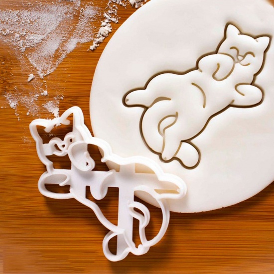 Picture of Plastic Modeling Clay Tools Baked Biscuit Mold Cutter Cat Animal 8.5cm x 8.1cm, 1 Piece