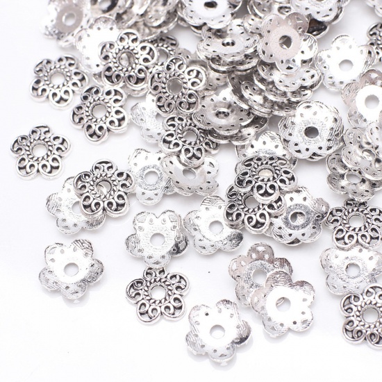 Bild von Zinklegierung Perlkappen Blumen Antiksilber Geschnitzte Muster 11mm D., 100 Stück