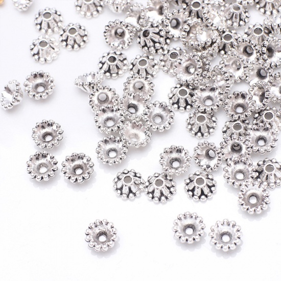 Bild von Zinklegierung Perlkappen Blumen Antiksilber Geschnitzte Muster 7mm D., 100 Stück