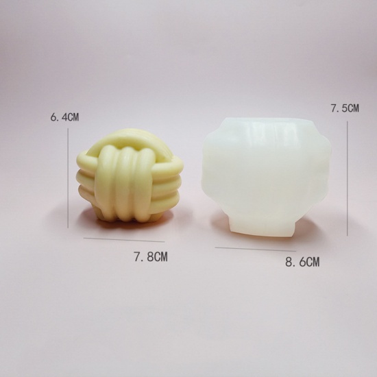 Bild von Silicone Resin Mold For Jewelry Magic Square Soap Candle Making White 8.6cm x 7.5cm, 1 Piece