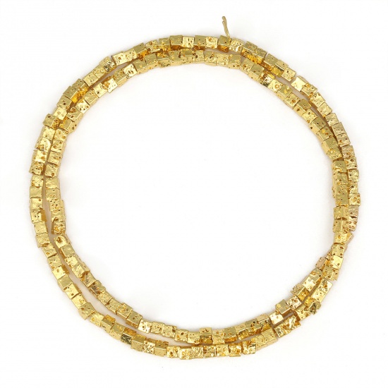 Bild von Lavagestein （ Synthetisch ） Perlen Quadrat 18K Gold plattiert ca. 3mm D., 1 Strang (ca. 112 Stück/Strang)