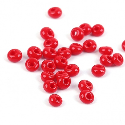 Bild von 3mm (Japan Import) Glas Kurz Magatama Rocailles Perlen Rot Opak Gefärbt ca. 3.5mm x 3.5mm, Loch:ca. 1mm, 10 Gramm (ca. 29 Stück/Gramm)
