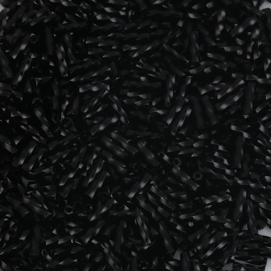 Bild von (Japan Import) Glas Perlen Twisted Bugle Schwarz ca. 6mm x 2mm, Loch:ca. 0.8mm, 10 Gramm (ca. 33 Stück/Gramm)