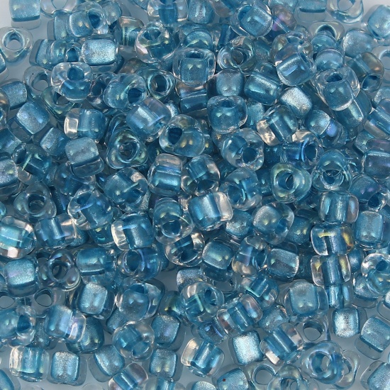 Immagine di (Japan Importazione) Vetro Seme Triangolare Perline Azzurro Trasparente Colore Interno Come 4.7mmx 4.4mm, Foro: Circa 1.7mm x1.5mm, 10 Grammi (Circa 11 Pz / Grammo)