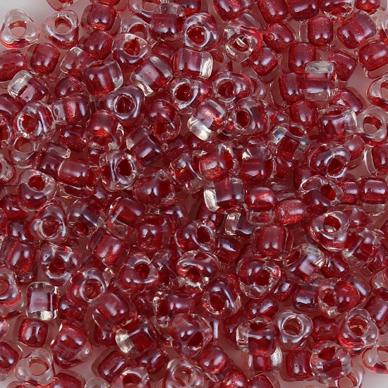 Immagine di (Japan Importazione) Vetro Seme Triangolare Perline Rosso Trasparente Colore Interno Come 4.7mmx 4.4mm, Foro: Circa 1.7mm x1.5mm, 10 Grammi (Circa 11 Pz / Grammo)