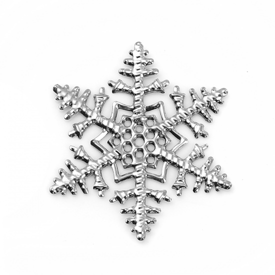 Imagen de Hierro Filigrana Estampación Adornos Copo de nieve Navidad Tono de Plata 45mm x 45mm, 30 Unidades