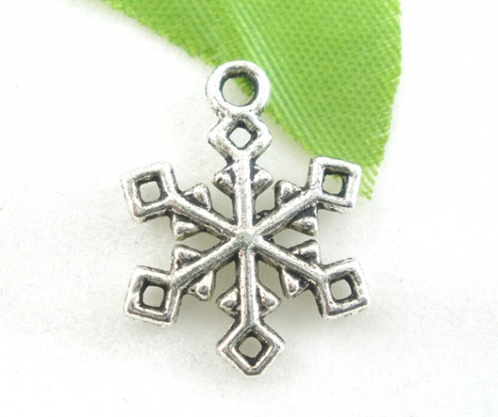 Picture of Zinc Based Alloy Pendants Christmas Snowflake Antique Silver 19mm x 14mm, 50 PCs