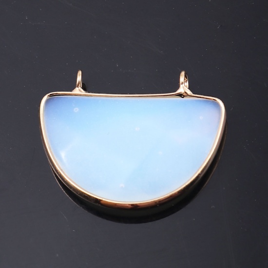 Picture of (Grade A) Opal ( Natural ) Pendants White Half Round 3.2cm x 2.6cm, 1 Piece