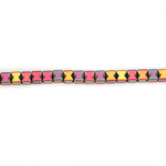 Immagine di (Grado B) Ematite ( Naturale ) Perline Poligono Colore Fuscia Sezione Come 4mm x 4mm, Foro:circa 1mm, 41cm - 40.5cm L unghezza, 1 Filo (Corca 103 Pz/ Sfilza)